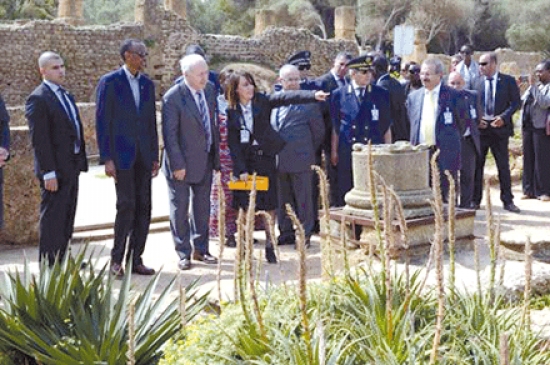 الرئيس الرواندي يزور متحف تيبازة وحظيرتها الأثرية