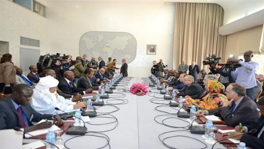 Dialogue intermalien