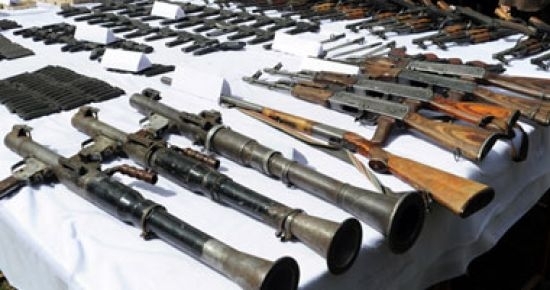 توقيف عصابة مختصة في المتاجرة بالأسلحة النارية والذخيرة في سكيكدة