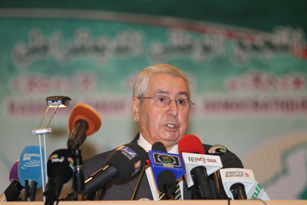 مناضلون يواصلون غلق مقر الأرندي بأقفال حديدية في الطارف