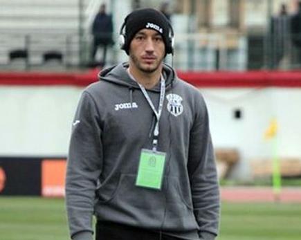 خضايرية يعلن مغادرته لوفاق سطيف في نهاية الموسم