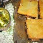 Carrés de Semoule aux Dattes