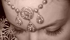 El Khit Errouh ou El Zerouf, un bijou qui rehausse la beauté de la femme algérienne