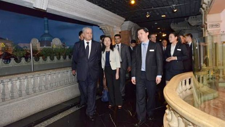 Abdelmalek Sellal achève sa visite en Chine