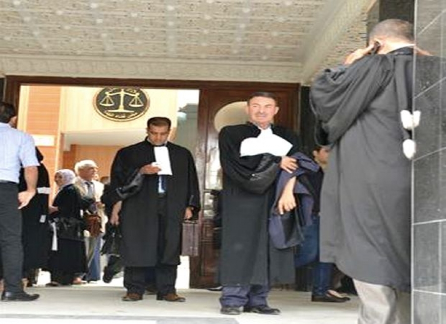 La défense de Abdelmoumene Khelifa demande le report du procès et récuse le président du Tribunal