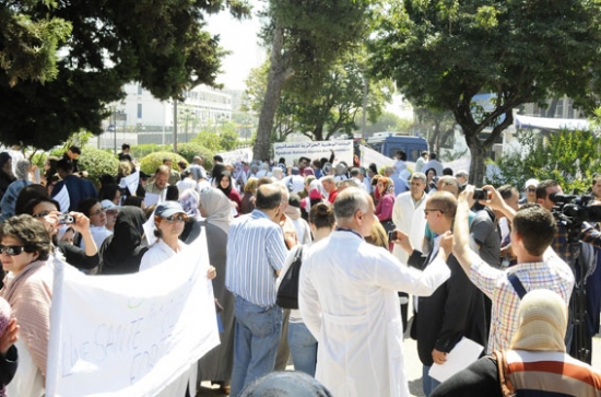 الممرضون الحاصلون على شهادة دولة بغرداية يطالبون بالترقية