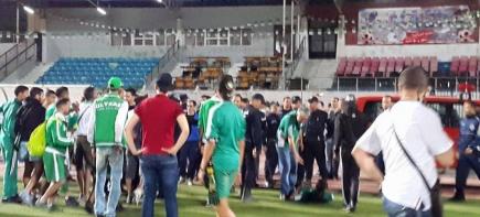 الكاف تنصف وفاق سطيف وتحمّل جمهور الرجاء مسؤولية أحداث 8 ماي