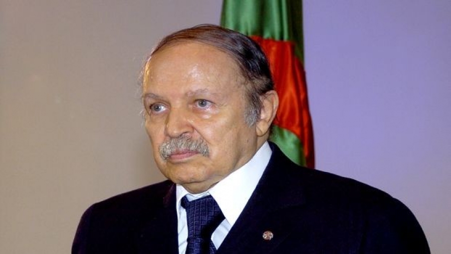 Le président Bouteflika procède à un remaniement ministériel (communiqué intégral)