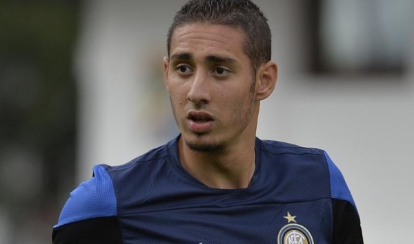 بلفوضيل يقترب من واست هام الإنجليزي