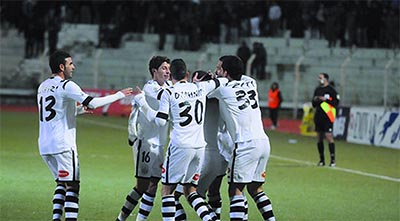 L'ESS se rapproche du titre