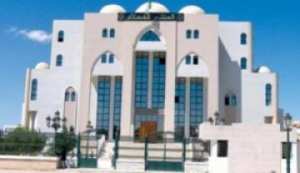 5 سنوات لرجل أعمال بتهمة النصب والاحتيال والتزوير بأم البواقي