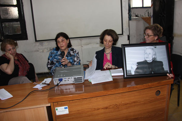 وقفة تكريمية على شرف المجاهدة الراحلة 