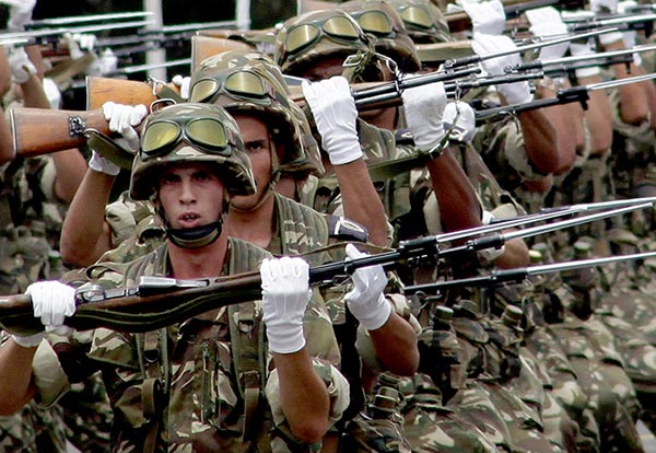 الجيش ينظم أبوابا مفتوحة للأطفال المعوقين بالعاصمة