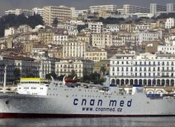 قطب الفساد يؤجل إدانة المتهمين في فضيحة