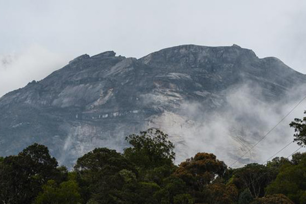 ارتفاع عدد ضحايا زلزال ماليزيا