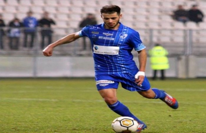 Farès Hachi 3ème recrue estivale de l'ES Sétif