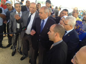 الوزير يأمر من غليزان بتسليم شطر السيار الرابط مستغانم في آجاله