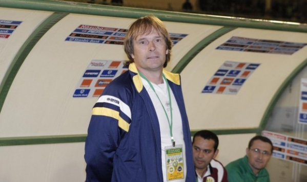 غيغر يوقع على عقد لموسم واحد في مولودية بجاية