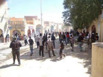 سكان غرداية يتهمون مسؤولين بنشر الطائفية ويطالبون بالتحقيق