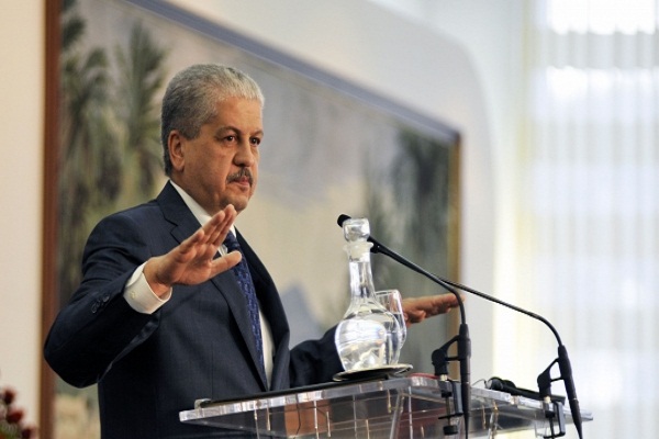 سلال يشرع في زيارة عمل وتفقد لولاية معسكر