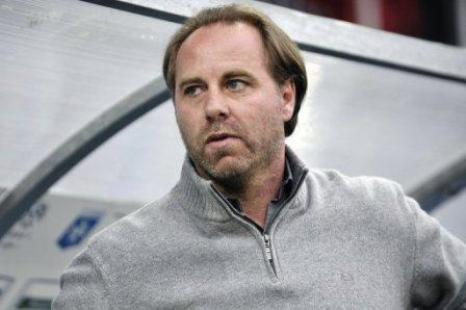 جمعية الشلف تتعاقد مع المدرب الفرنسي والام