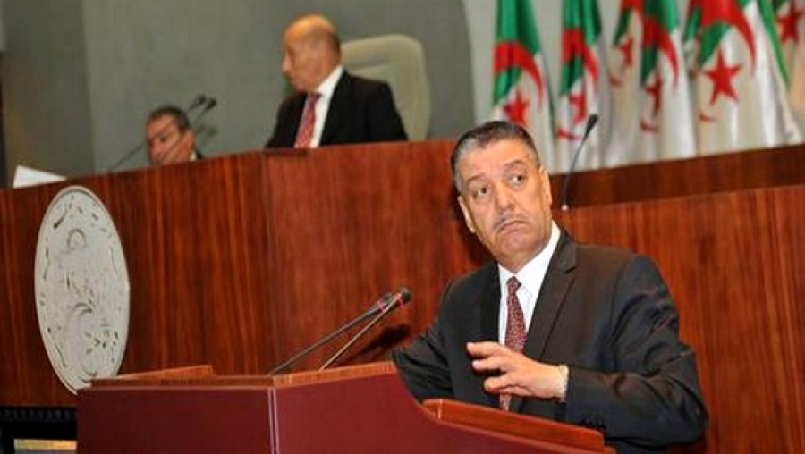 Campagne de sensibilisation incitant les citoyens à aller dans les polycliniques en cas de petites urgences