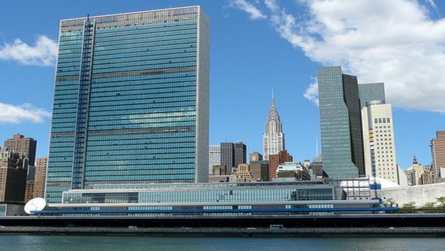 Ban Ki-moon condamne des attaques 