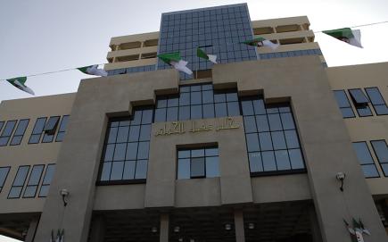 التماس الحبس في حق إطارات بمديرية التعمير والبناء بالشلف