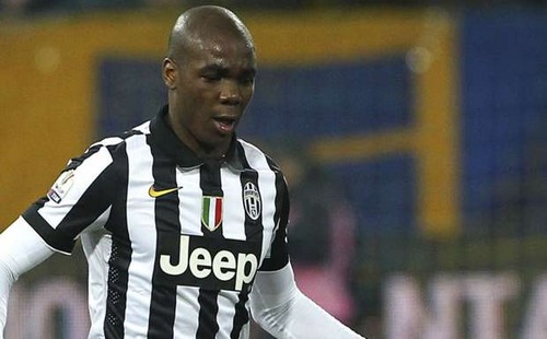 صراع إنجليزي على خدمات مُدافع يوفنتوس