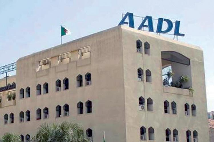 إدانة شخص احتال على طالبي سكنات 