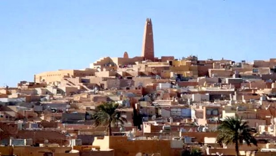 Le commandant de la 4ème région militaire se déplace à Ghardaïa pour s'enquérir de la situation