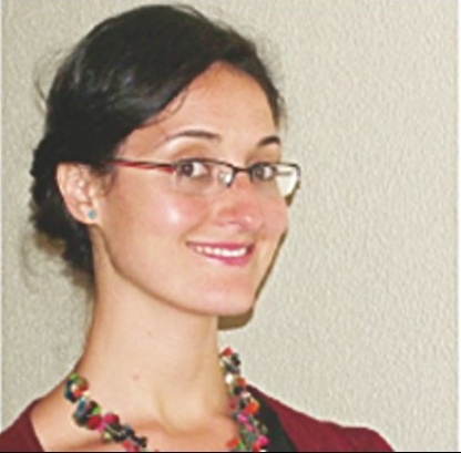 KAMILIA BERKANI, CHERCHEURE EN SOCIO-ANTHROPOLOGIE DE LA MUSIQUE