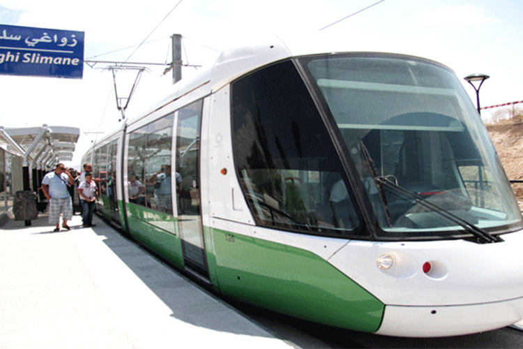 عمال ترامواي قسنطينة يعودون إلى العمل