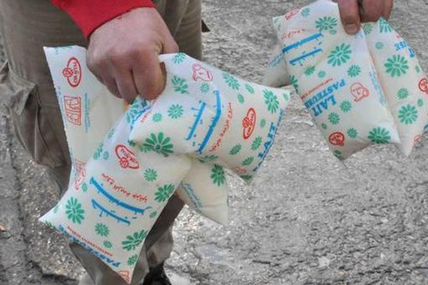 أزمة في الحليب والخبز تخنق الوهرانيين خلال العيد