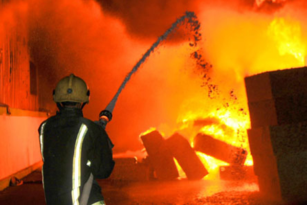 تفحم شخص في حريق شب بمنزل ليلة العيد في النعامة