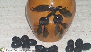 Conserve d’olives noires