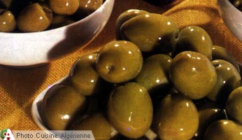 Olives vertes sauce piquante