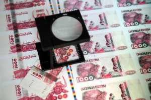 الإطاحة بشبكة مختصة في تزوير العملة الوطنية بسيدي بلعباس