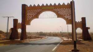 Le ministre de l'Intérieur et des Collectivités locales installe le nouveau wali d'Illizi