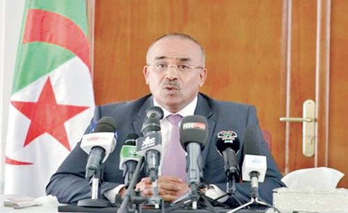 بدوي يبرز لدى تنصيبه الوالي الجديد لإليزي