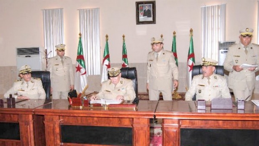 Le général-major Souab Meftah installé en tant que nouveau Commandant de la 6e région militaire