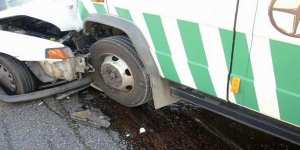 قتيل و45 جريحا في اصطدام حافلة بسيارة بتيارت