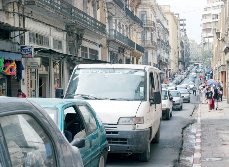 مواطنون من كل الولايات ومغتربون وأجانب يفضلون وهران وجهة للسياحة