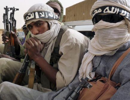 10 قتلى في هجوم على معسكر للجيش شمال مالي