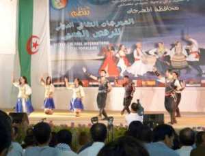 8 ملايير سنتيم تكلفة المهرجان الثقاقي الدولي للرقص الشعبي بسيدي بلعباس