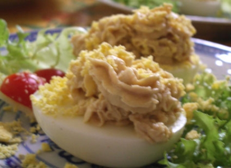 Oeufs farcis au thon