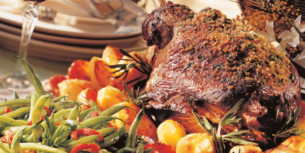 Gigot d'agneau rôti aux pommes de terre