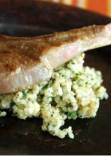 Côtelettes d’agneau grillées aux épices