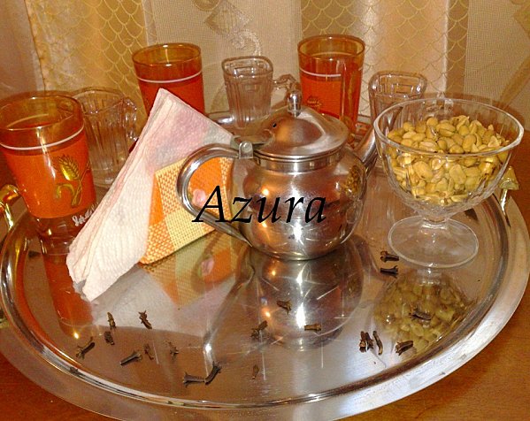 Thé à la menthe et aux épices