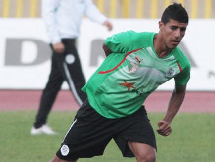 بونجاح معني بمعسكر جنوب إفريقيا و4 حراس في القائمة الموسعة